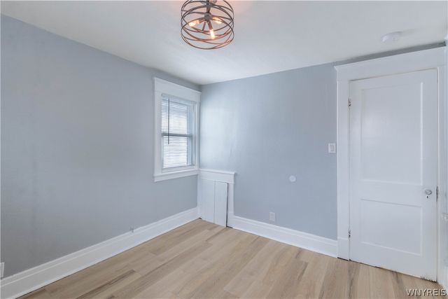 9 Hamlin Road, Buffalo, NY 14208