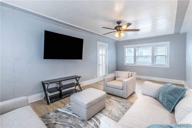 9 Hamlin Road, Buffalo, NY 14208