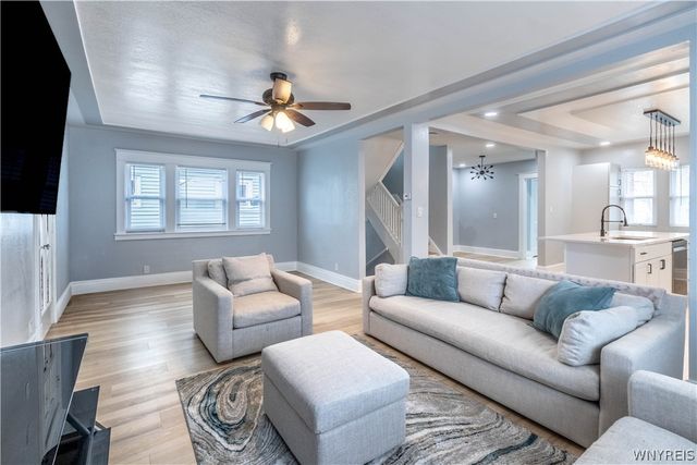 9 Hamlin Road, Buffalo, NY 14208