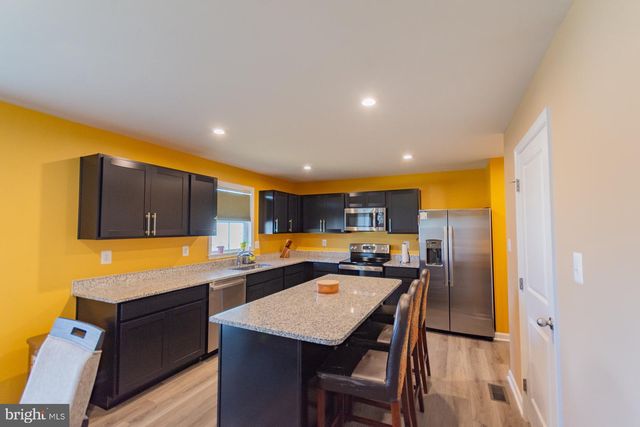 236 SURPLUS RD, Inwood, WV 25428