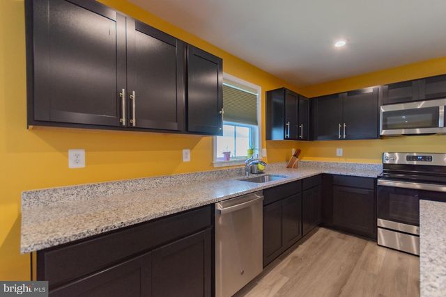 236 SURPLUS RD, Inwood, WV 25428