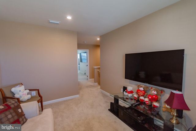 236 SURPLUS RD, Inwood, WV 25428