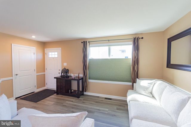 236 SURPLUS RD, Inwood, WV 25428