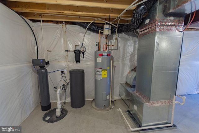 236 SURPLUS RD, Inwood, WV 25428