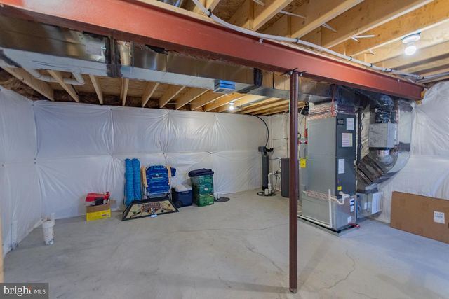 236 SURPLUS RD, Inwood, WV 25428