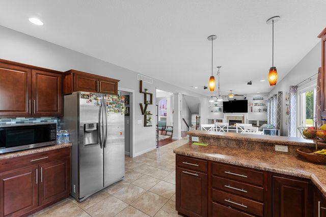 6104 Fillmore Street, Davenport, IA 52806