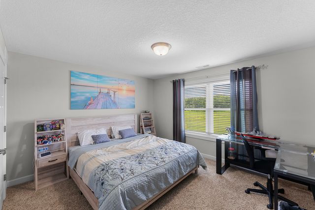 6104 Fillmore Street, Davenport, IA 52806