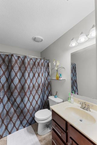 6104 Fillmore Street, Davenport, IA 52806