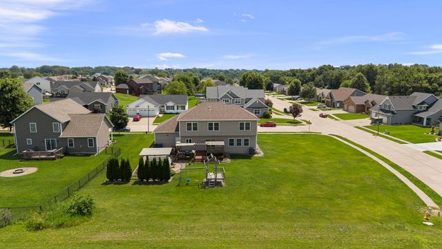 6104 Fillmore Street, Davenport, IA 52806