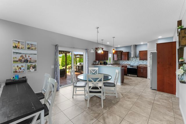 6104 Fillmore Street, Davenport, IA 52806
