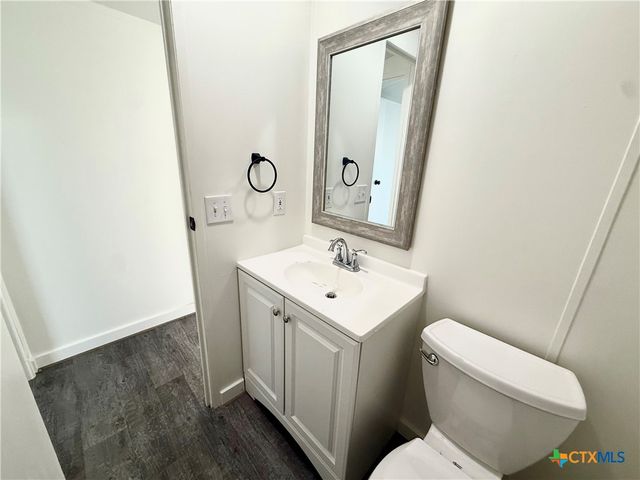 1003 W Toledo Street, Seadrift, TX 77983