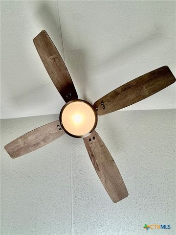 1003 W Toledo Street, Seadrift, TX 77983