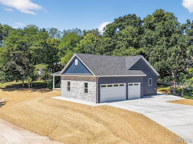 130 Bristol Ridge Drive, Troy, MO 63379