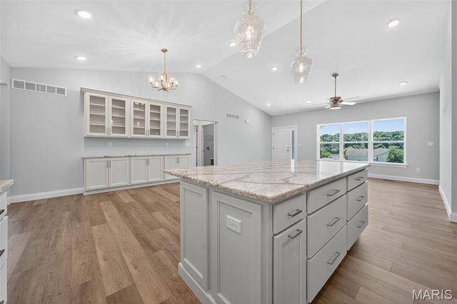 130 Bristol Ridge Drive, Troy, MO 63379