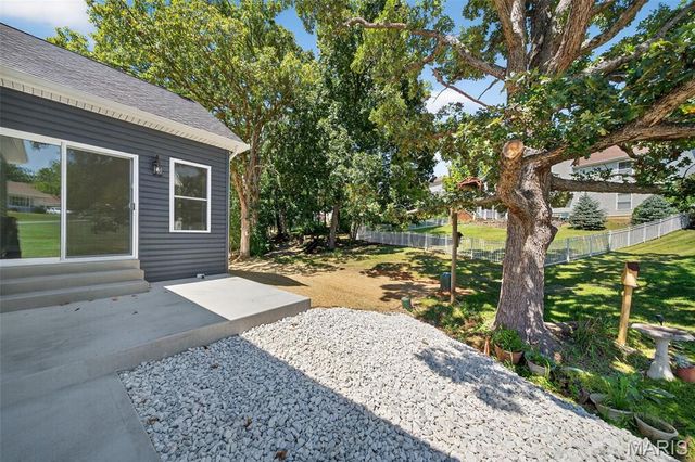 130 Bristol Ridge Drive, Troy, MO 63379