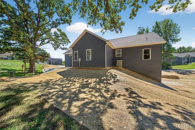 130 Bristol Ridge Drive, Troy, MO 63379