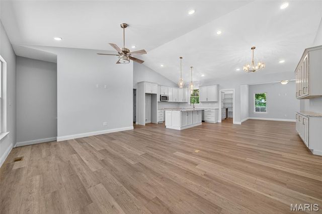 130 Bristol Ridge Drive, Troy, MO 63379