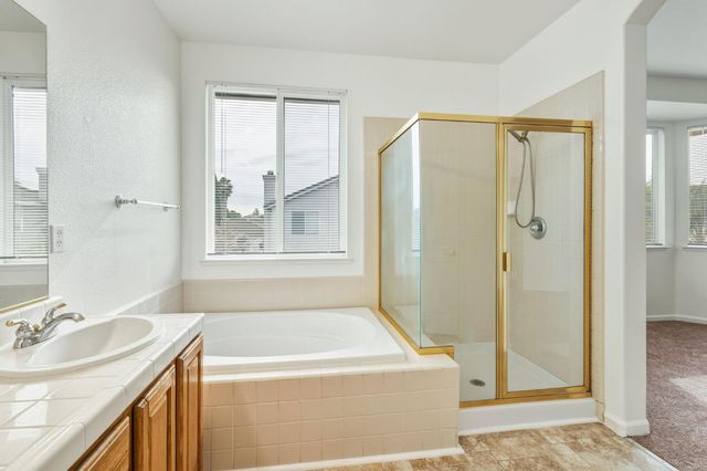 8340 Cantwell Dr, Elk Grove, CA 95624