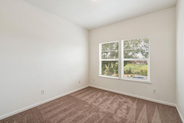 8340 Cantwell Dr, Elk Grove, CA 95624