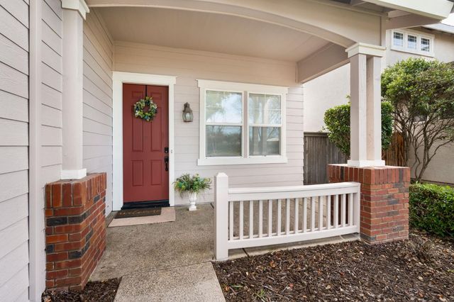 8340 Cantwell Dr, Elk Grove, CA 95624