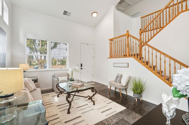 8340 Cantwell Dr, Elk Grove, CA 95624