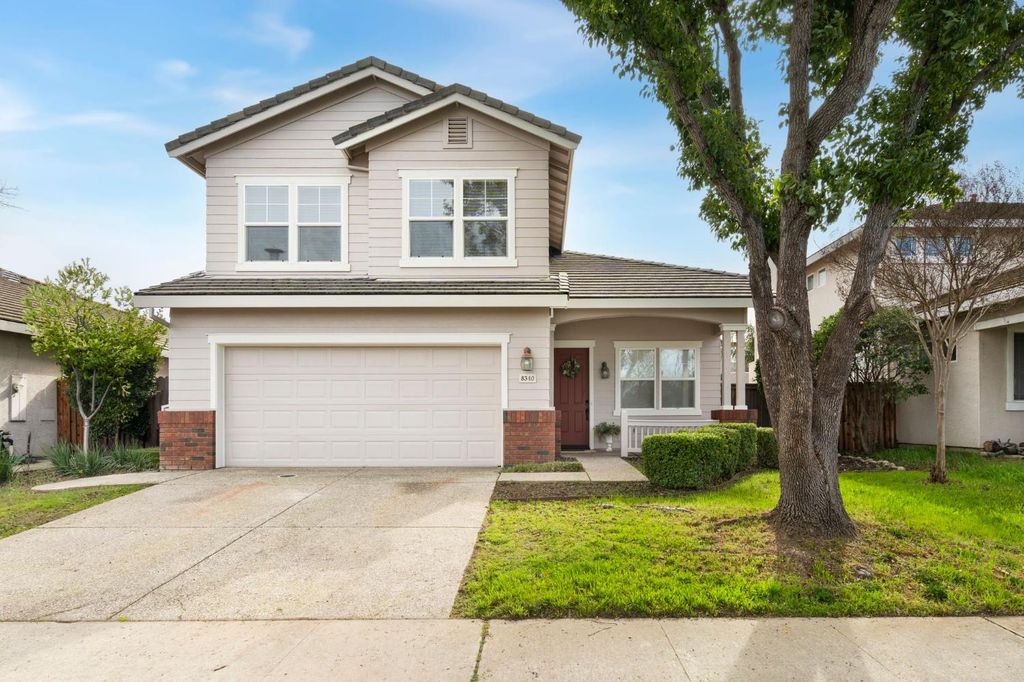 8340 Cantwell Dr, Elk Grove, CA 95624