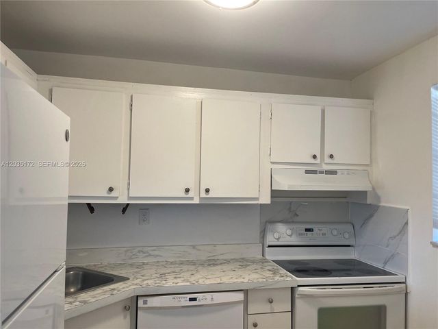 17255 SW 95th Ave 132, Palmetto Bay, FL 33157