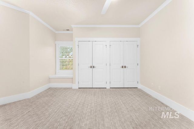 1049 E Riversong Dr, Eagle, ID 83616