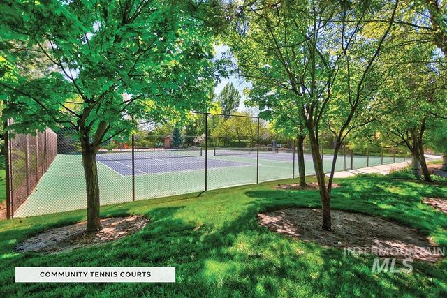 1049 E Riversong Dr, Eagle, ID 83616