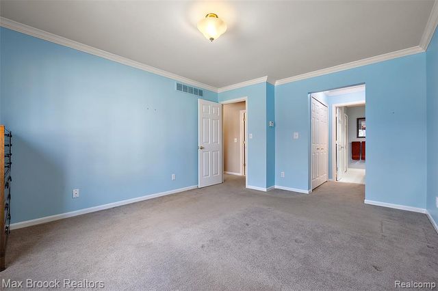 46784 Country Lane, Macomb, MI 48044