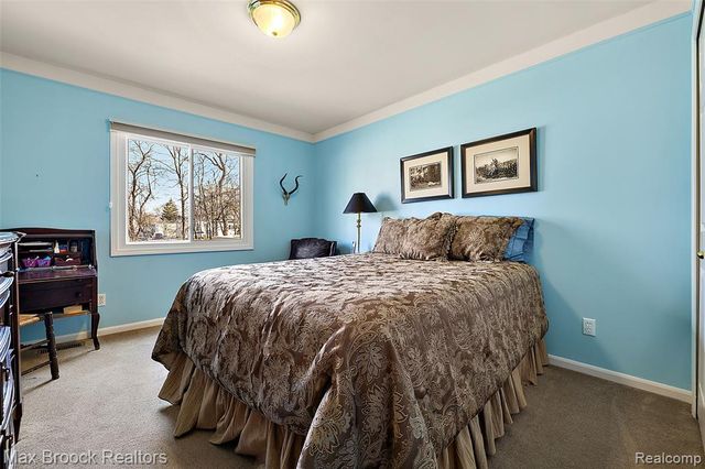 46784 Country Lane, Macomb, MI 48044