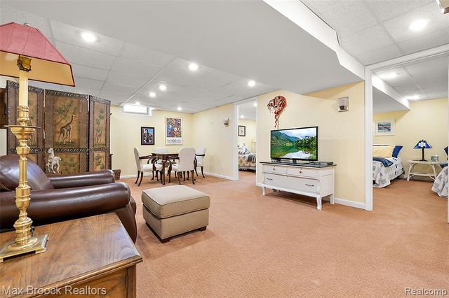 46784 Country Lane, Macomb, MI 48044