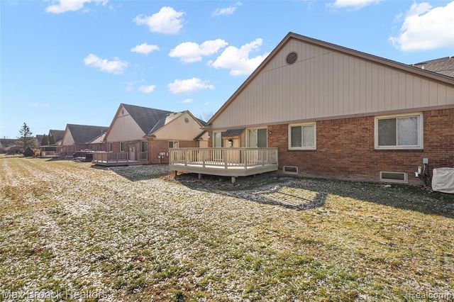 46784 Country Lane, Macomb, MI 48044