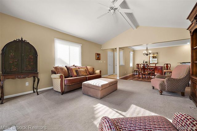 46784 Country Lane, Macomb, MI 48044