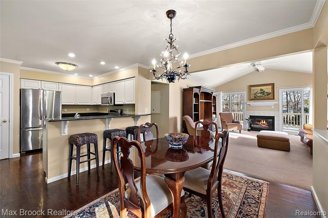 46784 Country Lane, Macomb, MI 48044