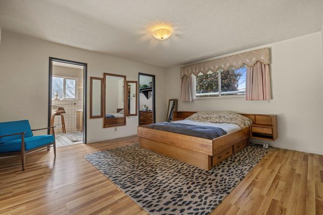 504 Robin Hood Dr, Modesto, CA 95350