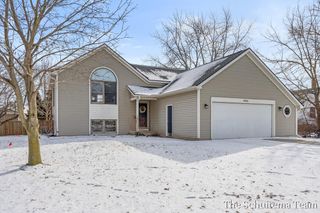 2860 104th Avenue, Holland Twp, MI 49464