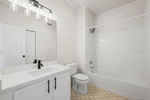 4451 S Ammons Street 301, Littleton, CO 80123