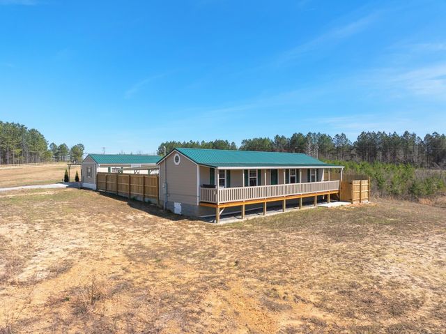 1700 FRANKS RD, Sugar Tree, TN 38380