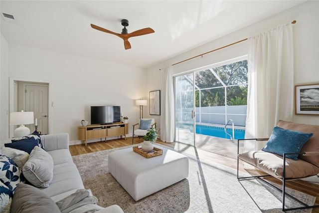 4406 RIVER OVERLOOK DRIVE, Valrico, FL 33596