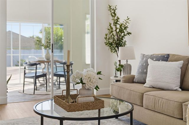 4406 RIVER OVERLOOK DRIVE, Valrico, FL 33596