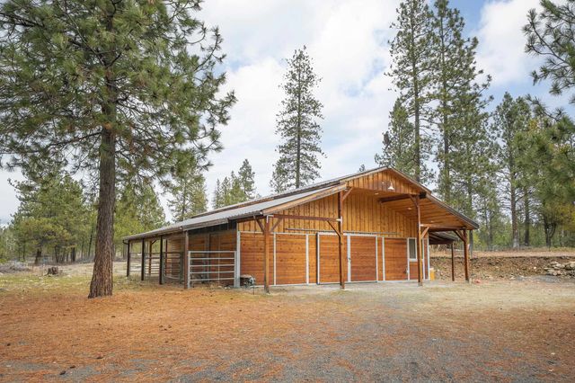 21615 N Green Pine Ln, Colbert, WA 99005