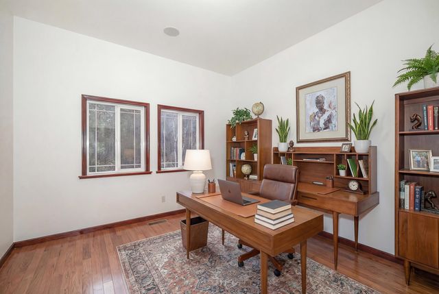 21615 N Green Pine Ln, Colbert, WA 99005