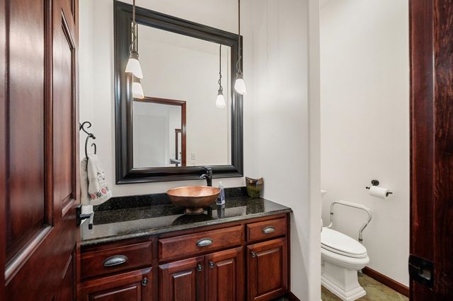 21615 N Green Pine Ln, Colbert, WA 99005