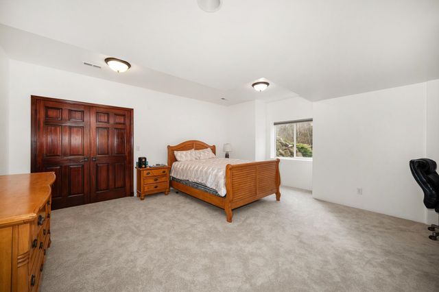 21615 N Green Pine Ln, Colbert, WA 99005