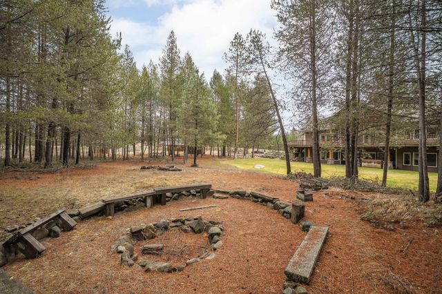 21615 N Green Pine Ln, Colbert, WA 99005