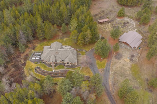 21615 N Green Pine Ln, Colbert, WA 99005