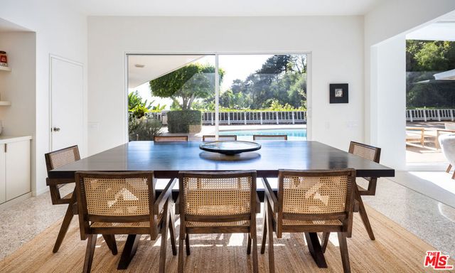 1121 Loma Vista Drive, Beverly Hills, CA 90210