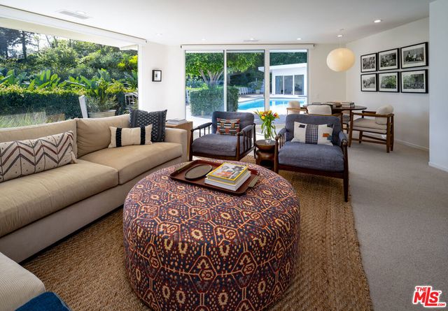 1121 Loma Vista Drive, Beverly Hills, CA 90210