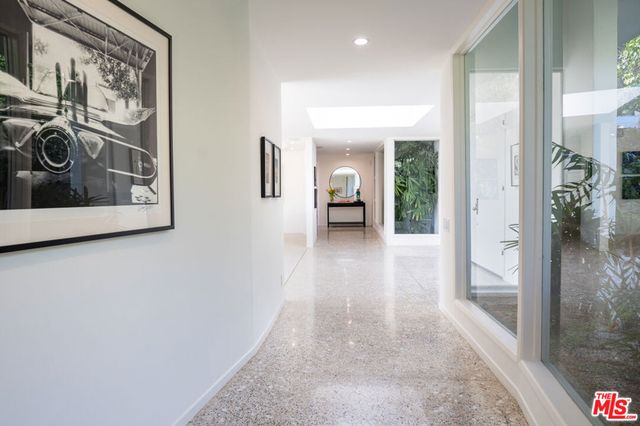 1121 Loma Vista Drive, Beverly Hills, CA 90210